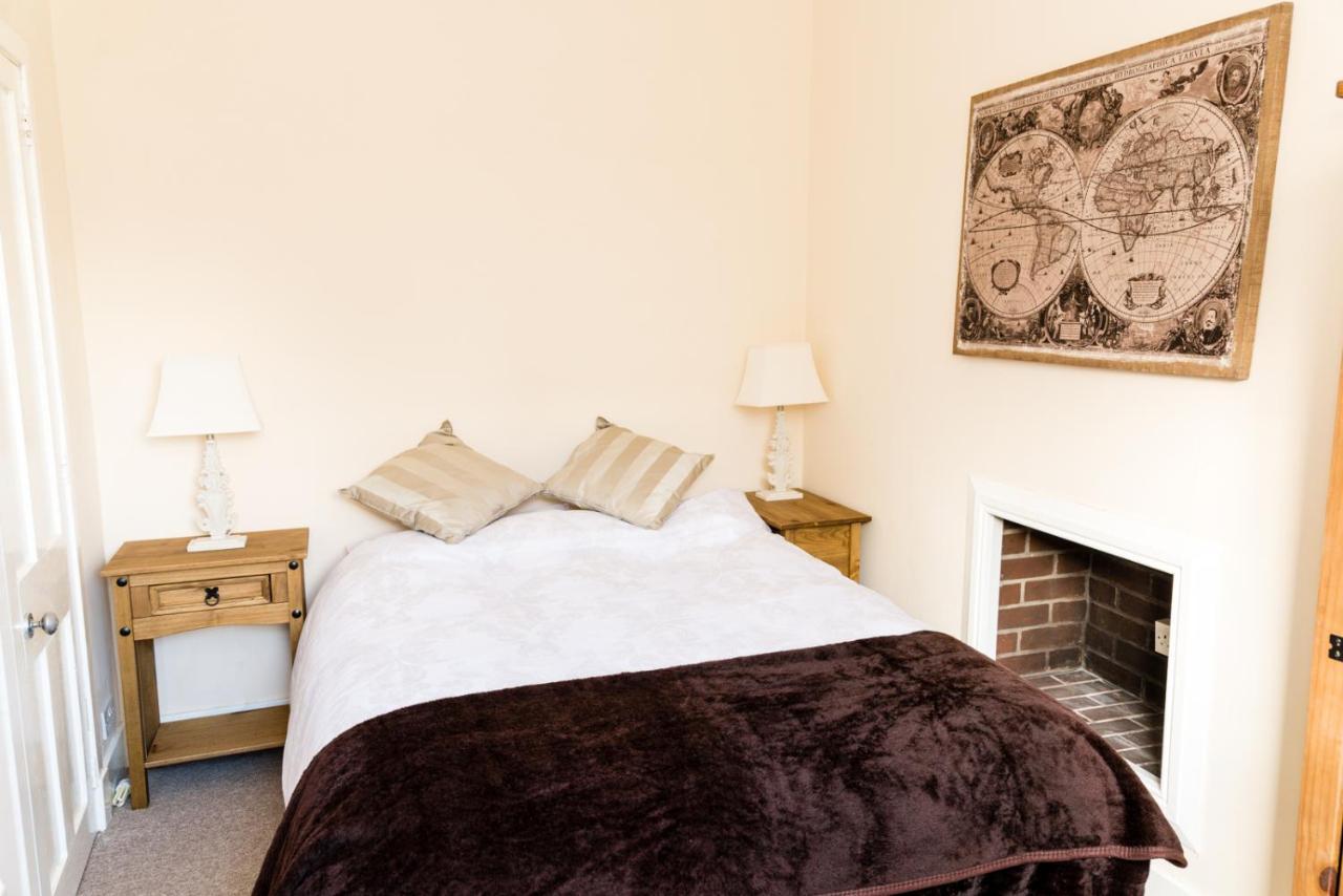Stylish 2 Bedroom, City Centre Apartment Αμπερντήν Εξωτερικό φωτογραφία
